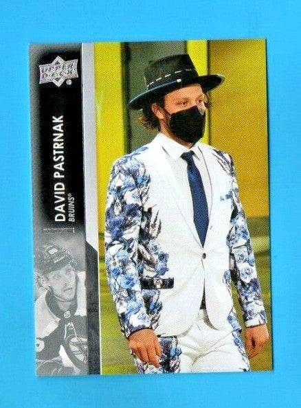 2021-22 UD Series 2 David Pastrnak Street Clothes Variation SSP #267 Bos. Bruins