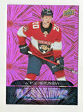 2020-21 UD Extended Series Dazzlers Pink #DZ-119 Aleksi Heponiemi - Panthers RC