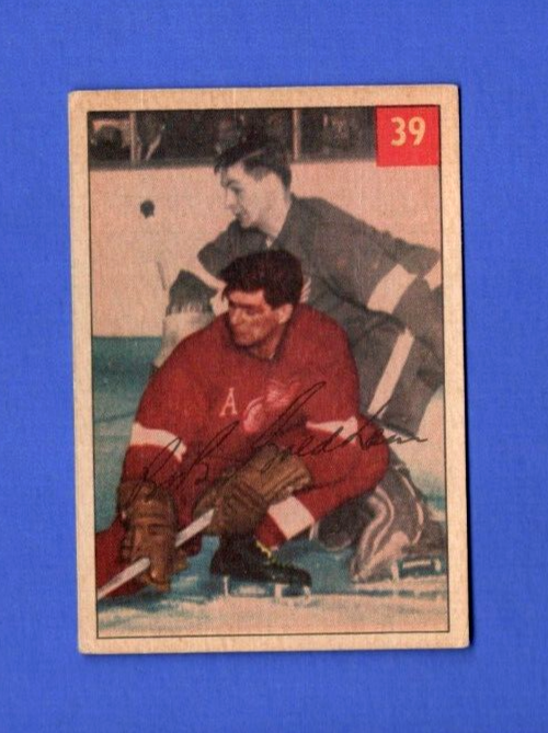 1954-55 Parkhurst Set-Break # 39 Bob Goldham  -  Detroit Red Wings with Sawchuk