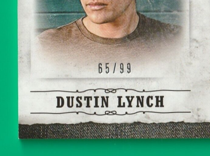 2014 Panini Country Music   Musician Materials Gold #M-DL  -  Dustin Lynch 65/99