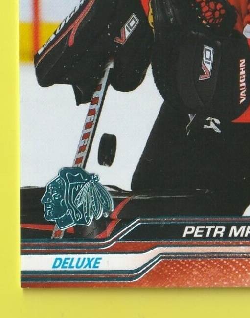 2023-24 Upper Deck  Deluxe #40 Petr Mrazek  229 /250 - Chicago Black Hawks