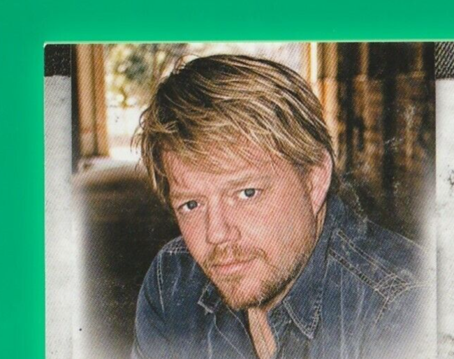 2014 Panini Country Music Musician Materials  #M-PG  -  Pat Green  091/399