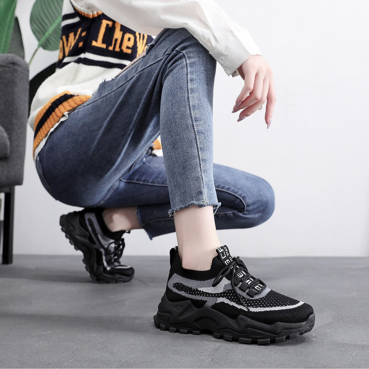 Flyknit shoes breathable and comfortable thick soled shoes dad shoes women's sports shoes